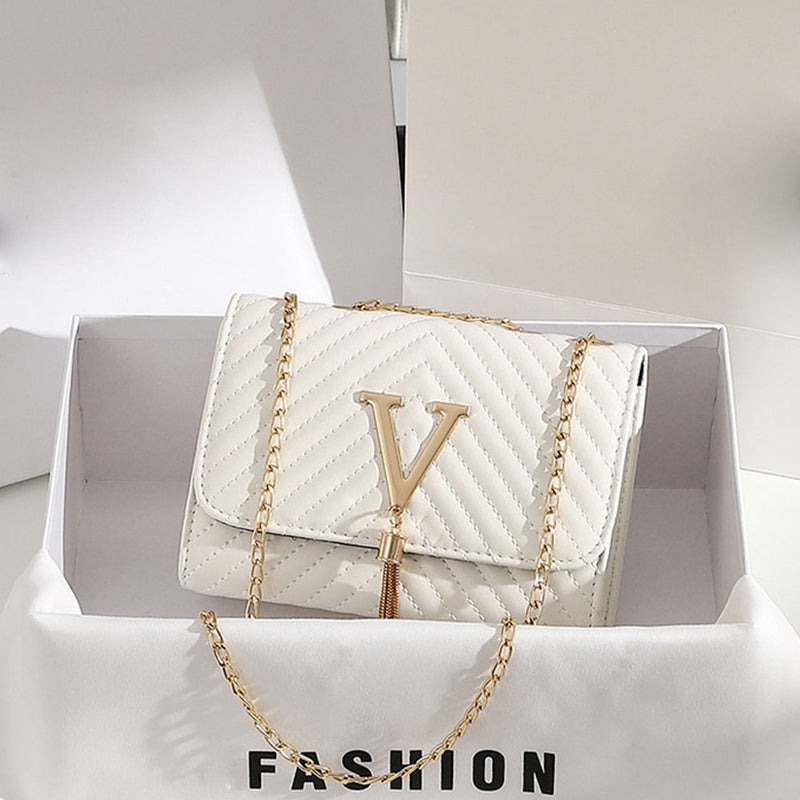 tendencia 2022 Bolsa feminina design de luxo em V